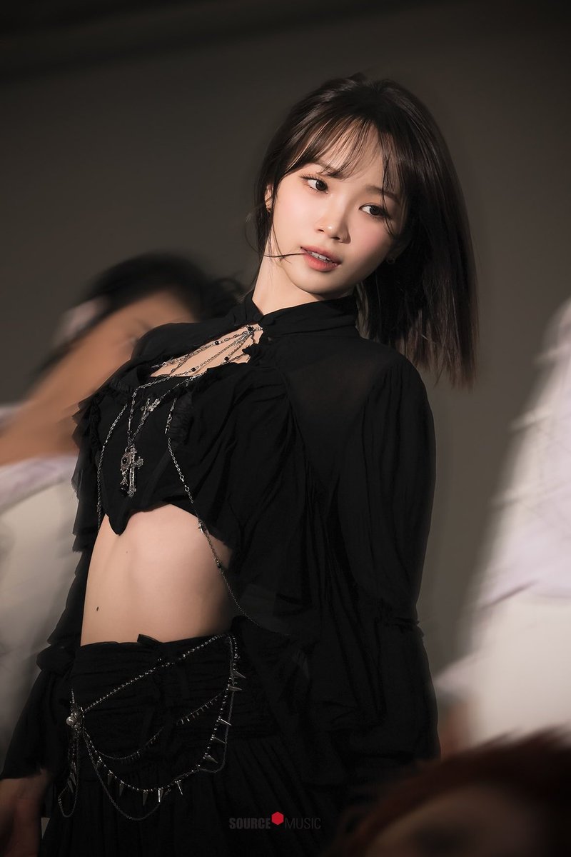 hourchaewon's tweet photo. aura https://t.co/d842bM2Jnr