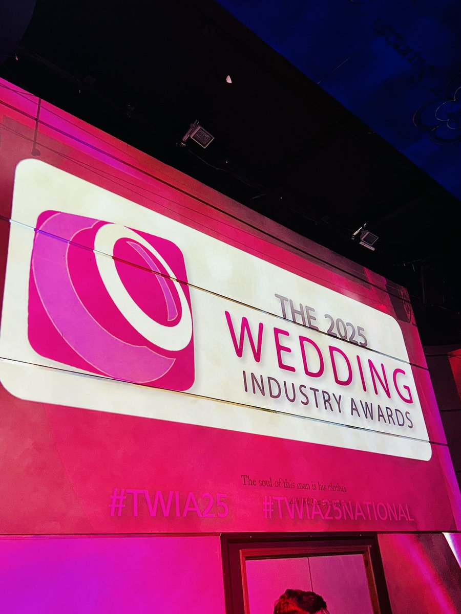 CakeDesignHM's tweet photo. @TWIA_Official 
NATIONAL CAKE DESIGNER OF THE YEAR 2025
#winner #multiawardwinning #weddingcake #awardwinningcakedesigner https://t.co/LNBiEWmaq1