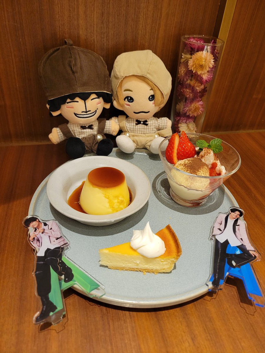 touto_k's tweet photo. モロゾフ神戸本店も寄ってきた💙
プリン🍮はもちろんだけどチーズケーキ🧀🍰めっちゃ美味しいやん😋
生田神社の近くにあったお店のKITCHEN KINGのランチプレートもハンバーグが特に美味しい~(,,•﹏•,,)😋🍴💕
#モロゾフ神戸本店 #kitchenking https://t.co/9jYKYDfdBA