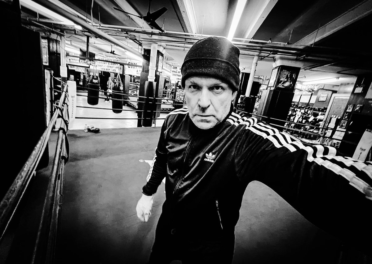 thorstenroth212's tweet photo. #600AM #theusualplace
#BikingToDumbo #WO #workout #Fighters #boxing #sparring #fitness @gleasonsgym @dumbobrooklyn @everlast #Dumbo #Brooklyn #NYstateofmind
📸🎥 @thorstenroth212 #NYC https://t.co/fcxjHunVfU