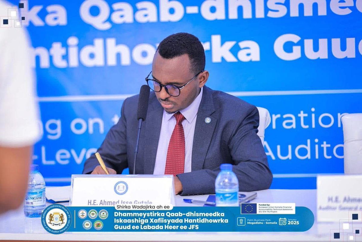 oagsomalia's tweet image. A milestone for Somalia! The Offices of Auditors General of the Federal and State levels have signed a 3-year cooperation agreement to enhance joint audits, boost skills, and improve information sharing, marking a new era of progress and unity in governance.