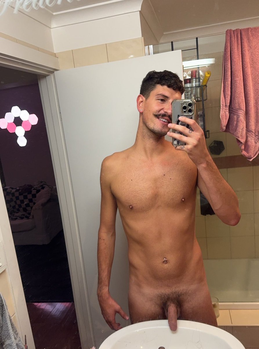 Buggered after 4 hours of training 🥵