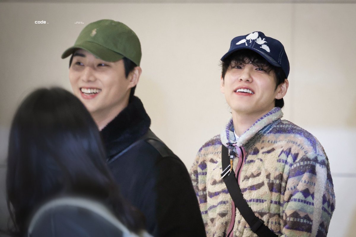 code_1647's tweet photo. 250123 ICN 출국
해피캣 해피깜푸

#영케이 #원필 #Youngk #Wonpil
#데이식스 #Day6 https://t.co/nmPKu8qeLj
