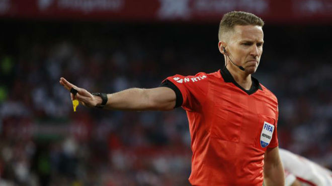 MarkOHaire's tweet image. 📝 EU refs to watch this w/end:

Las Palmas v Osasuna: J. Gil Manzano (81.67)
Valladolid v Real: M. Busquets Ferrer (68.18)
Lazio v Fiorentina: Antonio Rapuano (64.55)
Bilbao v Leganes: Alejandro  Hernández (62.22)
Torino v Cagliari: Kevin Bonacina (58.50)

*Booking Pts per-game