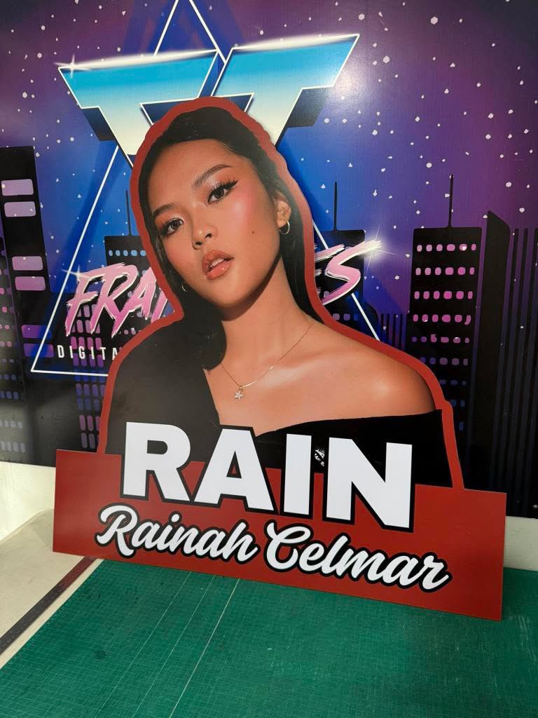 Introducing our new sintra! Say hi to Jenn!

RAINAH RICEsing STAR