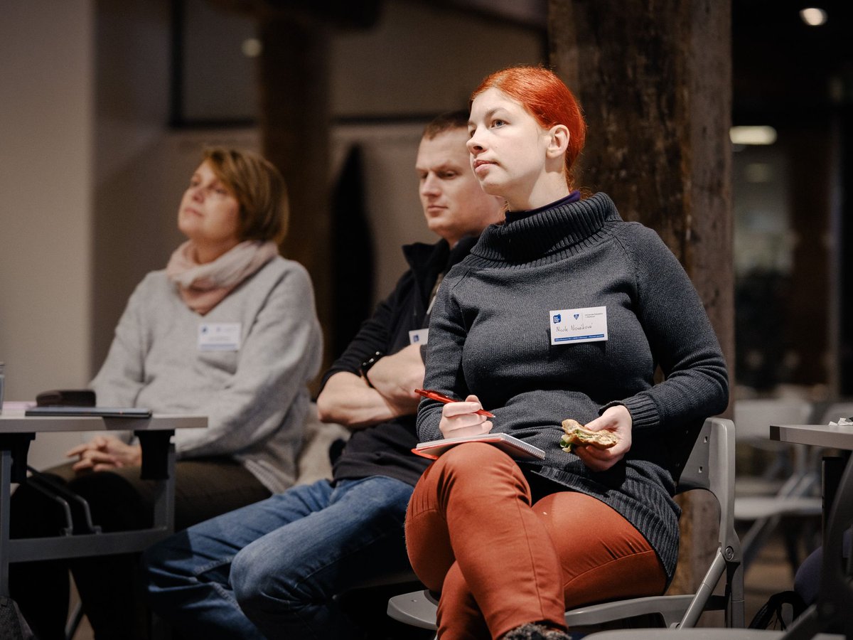 SciComHub tweet media