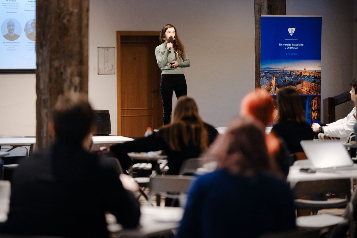 💬Minulý týden jsme ve spolupráci s <a href="/UPOlomouc/">Univerzita Palackého</a> a <a href="/v_luzna/">Vendula Lužná</a> uspořádali v Olomouci NEkonferenci a stálo to za to! 

Kde se uvidíme příště? Pokud byste chtěli zorganizovat NEkonferenci i ve vašem městě nebo na vaší instituci, dejte nám vědět a něco vymyslíme! ✉️