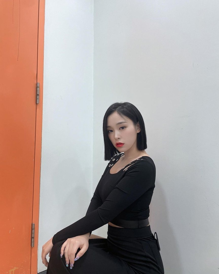 mostrando el 𝕒lbum del año ⭐ y claro que es este #𝑚agica𝑙·命运 a lo que me ha llevado ser 𝕗an de estas damiselas 🌹 así que si me ven gritando en mi habitación todas sus canciones, déjenme porque estoy donde quiero estar !!

𝑚ön ♡ 𓈒࿓ 𝕒möu𝕣 ٭ #𝐥üv𝕚ǝ.