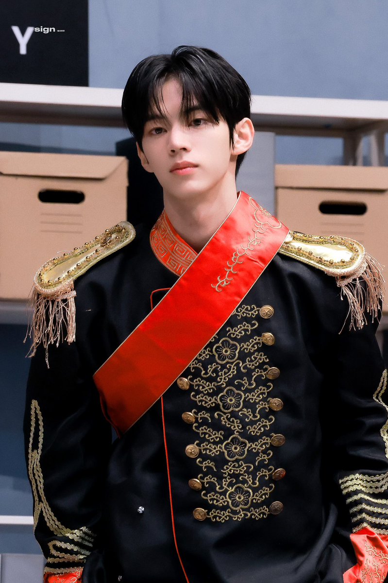 𝘀𝗶𝗴𝗻 tweet media