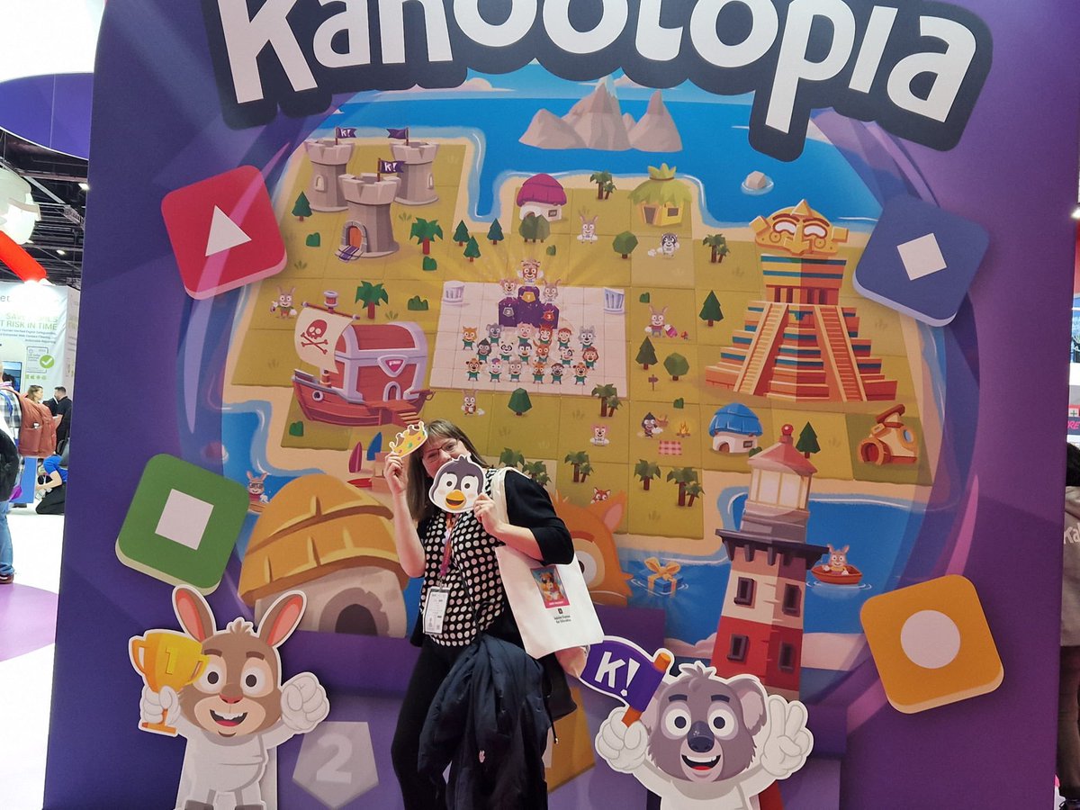 Mrs Hackett tweet media