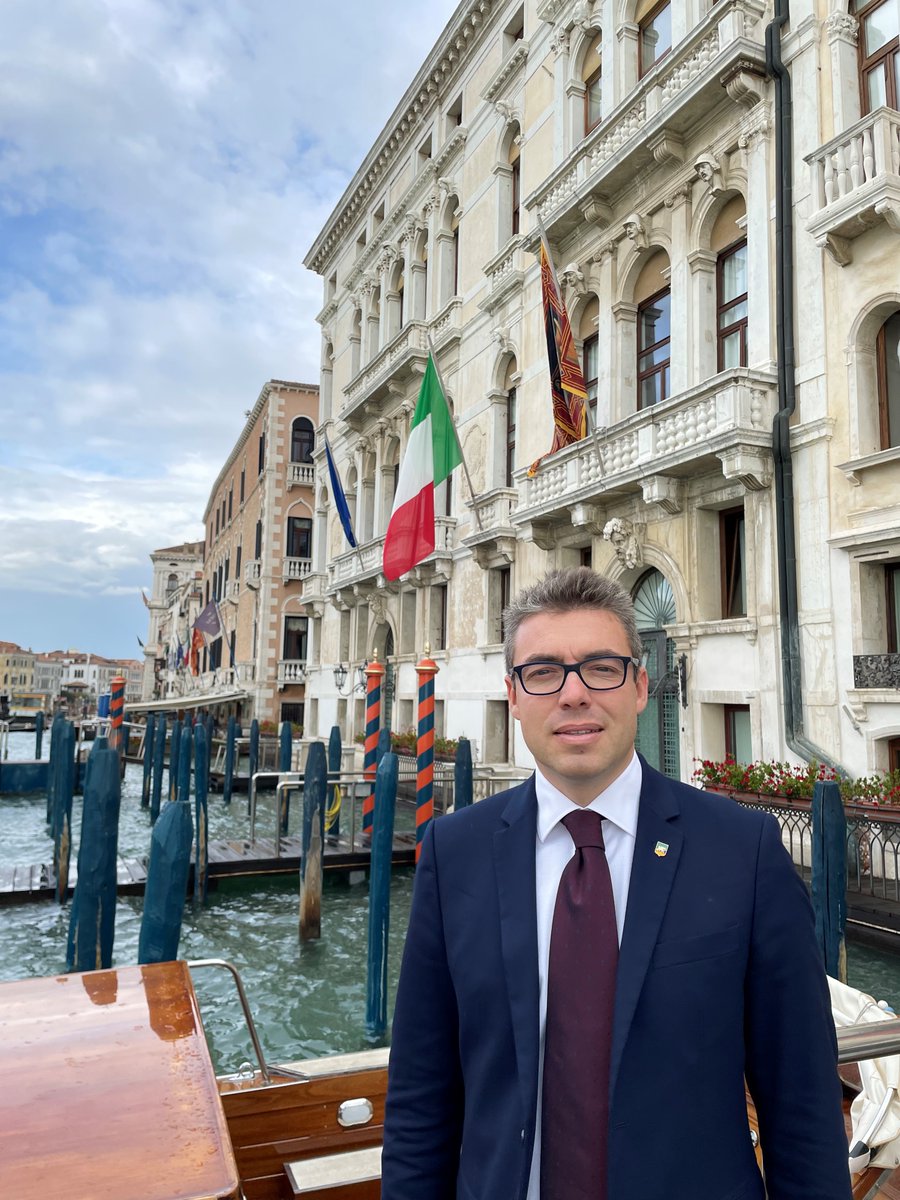 Consiglioveneto's tweet image. Pavanetto (FdI): “#cyberbullismo , alfabetizzazione digitale e patologie legate all'abuso mediatico le priorità in cima all'agenda dell'attività 2025 del #CorecomVeneto . I progetti coinvolgeranno anche il mondo della scuola e della formazione"
tinyurl.com/33wx97e9