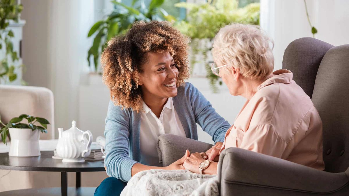 🌍 **Communication in Caregiving**   Supporting loved ones with mental health challenges needs effective communication. The Erasmus+ MENTAL-CARE project empowers caregivers across Europe.  **Benefits:**   
💬 Enhances understanding   
🤝 Builds trust   
🧠 Reduces stress
