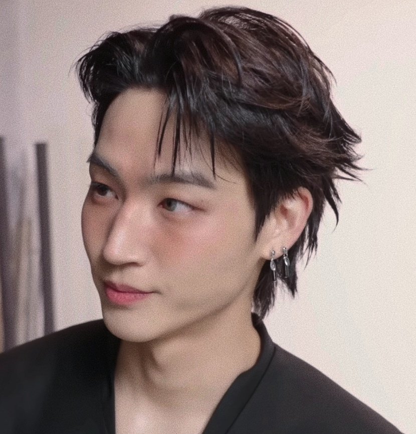 archive_jb7's tweet photo. jacket behind the scenes!

❥ #JAYB, #제이비, @jaybnow_hr! https://t.co/bXbLftT93H