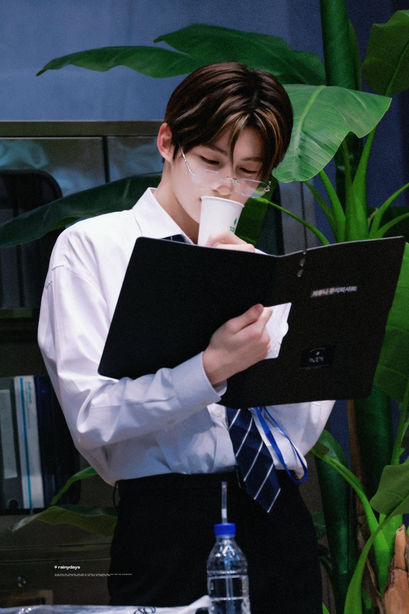 rainydays_hjh's tweet photo. 250123 뮤플
#JIHOON #지훈 
 #TWS #투어스 https://t.co/n7UjetlGau
