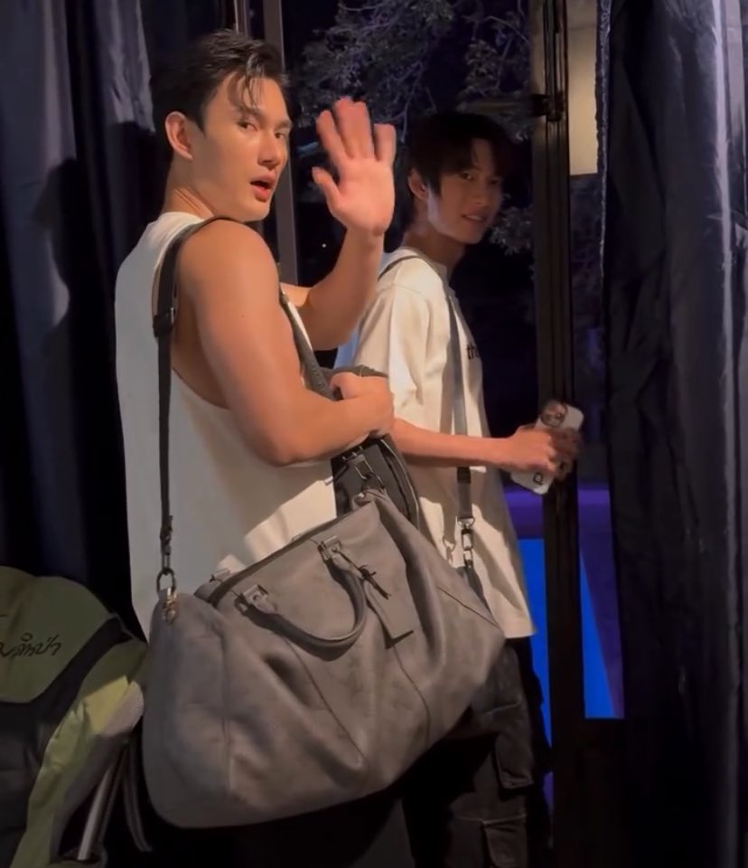 ppurpleur's tweet image. เด็กๆกลับแย้ว 🖐🏻 วันนี้ทำงานกันหนักมากเลย เป็นคิวแรกที่สนุกมากๆ เจอกานคิวสองคับ 🥺❤️

ミ 🏎️ PITBABE 1st QUEUE 
#PitBabe2_Q1 🏁⋆｡˚