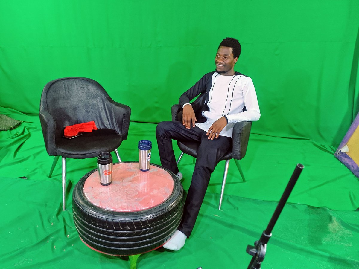 BandaEmmanuelg's tweet photo. Got featured on @astrotv_zambia channel 104 Topstar at the Fresh episode hosted by @Young4thEstate to discuss on the digital literacy in Zambia. At what cost are we bridging Zambian digital literacy and divide?

#DigitalLiteracy #Infomation #Innovation #transformation #Lizu https://t.co/KUpGXAE3Ve