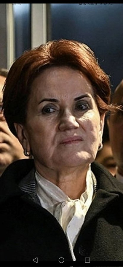 70 yıllık hayatımda dünyanın en güvenilmez siyasetçisi.
Yazık arkandan gelmişiz. Peşinden koştuk, lanet olsun!