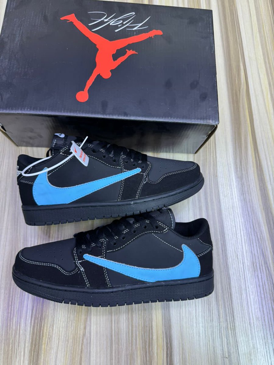 DunksFusion's tweet image. Travis Scott J1 X Tifanny
Size: 40-45
Price: 19.000
Original ☑️