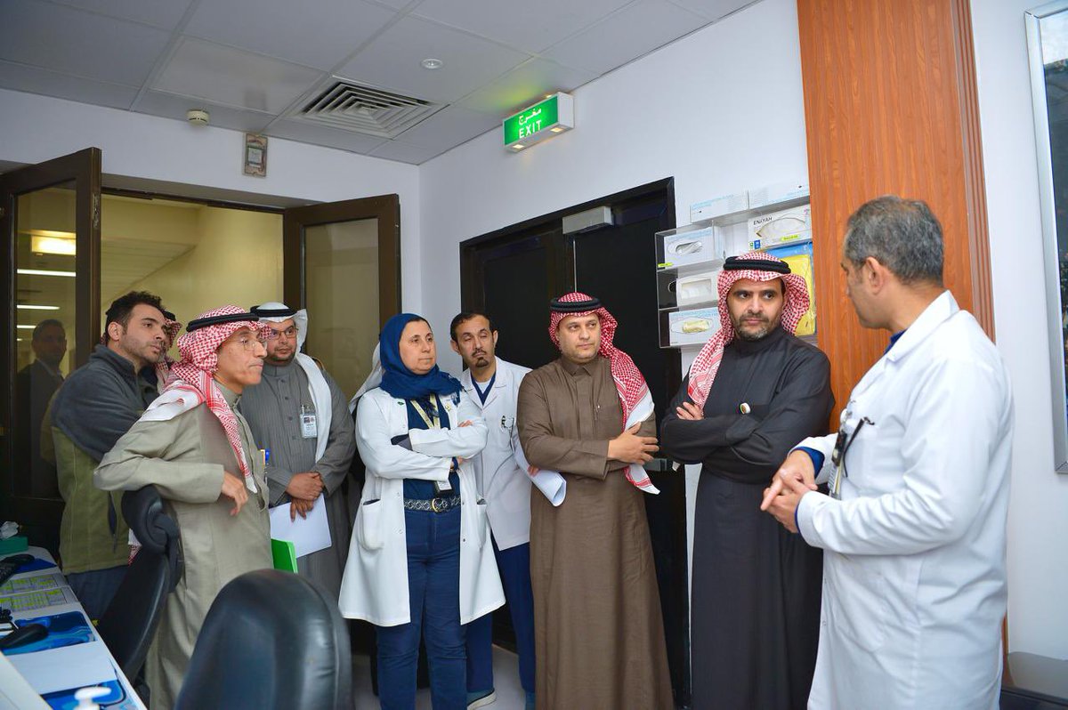 في إطار الجهود المستمرة لتبني أحدث التقنيات الصحية المستدامة والصديقة للبيئة،

دشنت الشؤون الصحية بالحرس الوطني أول جهاز للتصوير بالرنين المغناطيسي خالٍ من الهيليوم على مستوى المملكة العربية السعودية. جاء ذلك خلال حفل حضره المدير التنفيذي الطبي للشؤون الصحية بالحرس الوطني