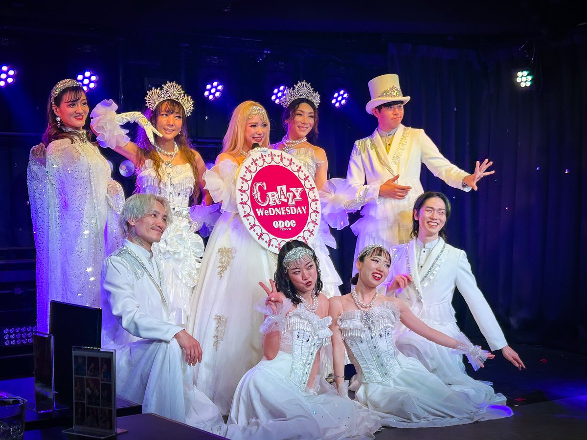 kanakanapon7's tweet photo. 最高に楽しかった夜!!
CRAZY KiNGは行ったことがあったのだけど。
他のイベントの方々が初めてだった。
MIXイベントってことで、また違った楽しさがあったなぁ〜!
ずっとキラキラしてて、幸せ空間でした😊
終わりまでずっと楽しかったなぁ〜!!
#CRAZYWeDNESDAY https://t.co/fpam0DLNy2