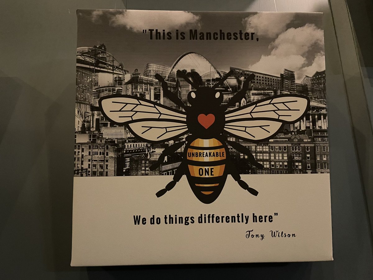 itstimhayne's tweet photo. Haven’t been here for a few years, so taking the opportunity to see some Mancunian sights 🏢
Great city &amp; great stay at @vocohotels 👍🏻
#Manchester https://t.co/WQ906FkHfd