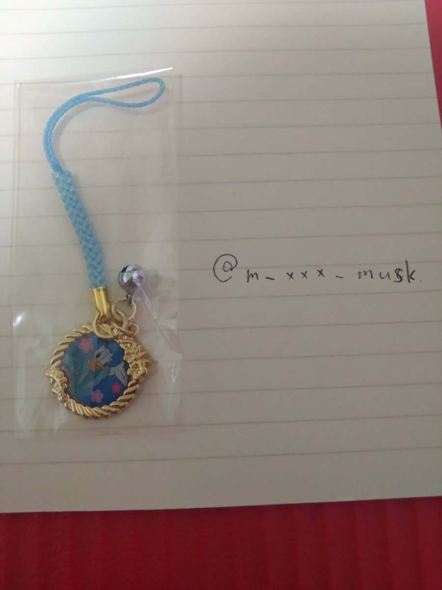 えむ tweet media