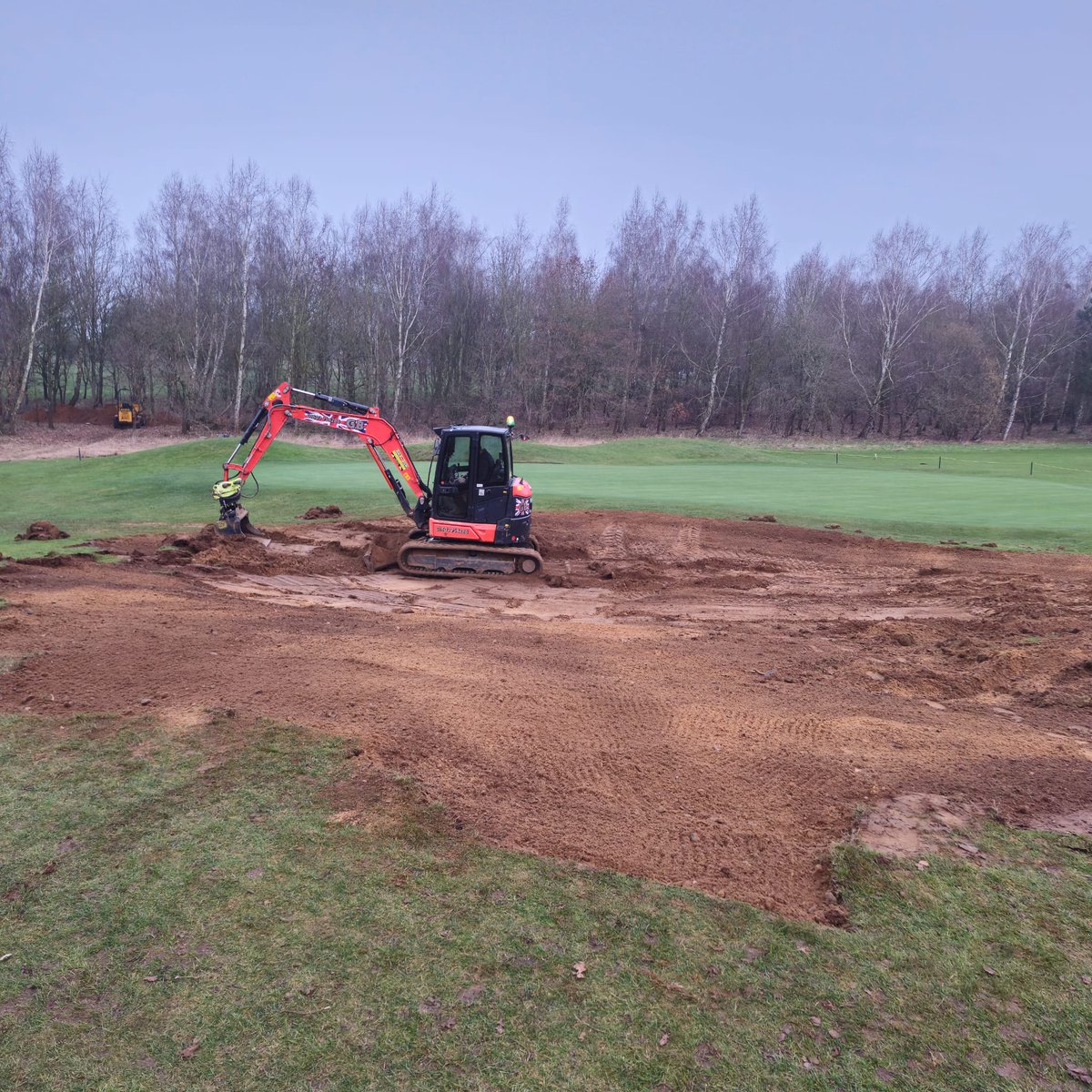 BBGreenkeepers's tweet photo. 7th Hill bunker removed and  swale created . Drain installed finished pics to follow. https://t.co/eBg2RCJiUK