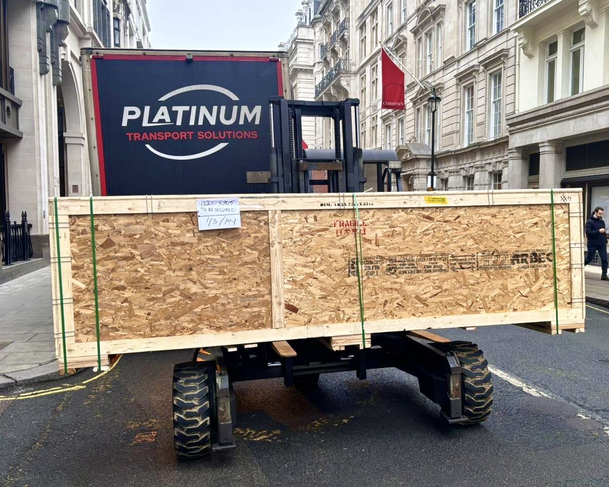 platinumtransol's tweet image. Delivering to Christie's Auction House in Central London 🚛📦

Our Moffetts are the perfect solution for areas with extremely limited access, where vans or lorries just can't go.

#transportsolutions #roadhaulage #haulage #logisticspartner #londondelivery