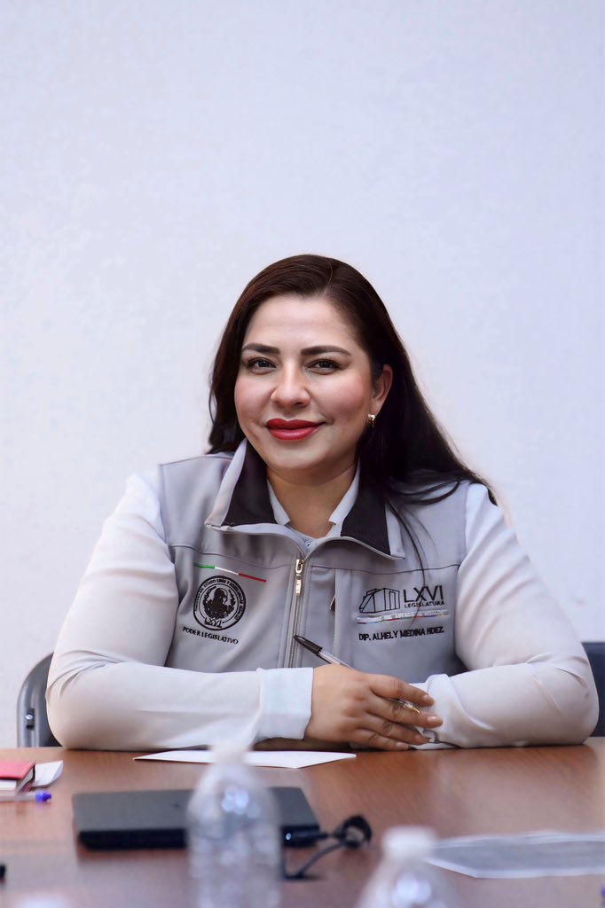 AlhelyMedina's tweet photo. ¡Les deseo un feliz jueves a todas y todos! ♥️
“La transformación no es un sueño, es una realidad que construimos cada día con esfuerzo y unidad.” - Claudia Sheinbaum
#AlhelyMedina♥️ #DiputadaLocal #Hidalgo #Distrito01 #ConsejeraNacional https://t.co/LgVorPVhdf