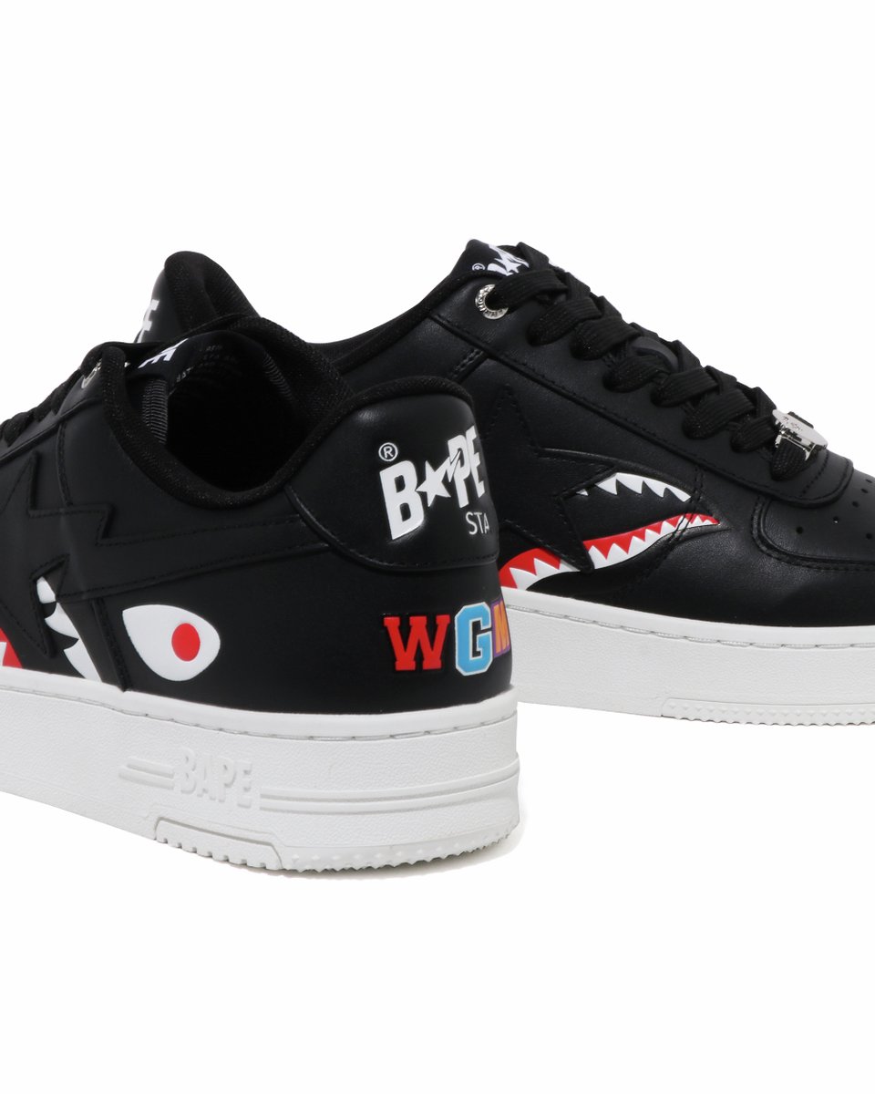 BAPEOFFICIAL's tweet image. The BAPE STA™ SHARK, featuring the iconic shark design in sleek black and white, will be available on January 25, 2025, at authorized A BATHING APE® store and BAPE.COM.

#bape #abathingape #bapesta