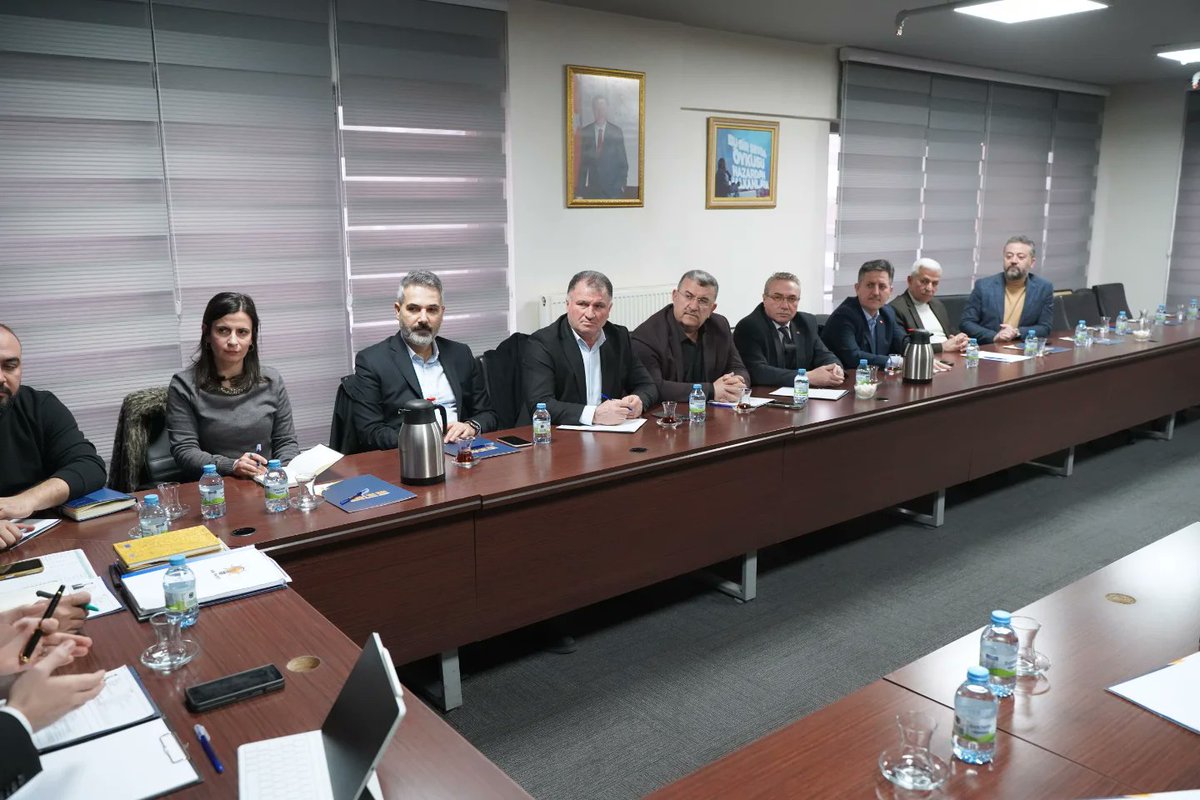 İl Başkanımız Sn.Hüseyin Okandan Başkanlığında gerçekleştirilen İlçe Başkanları Toplantısına İlçe Başkanımız Sn.Tayyar Şahin katılım sağladı.