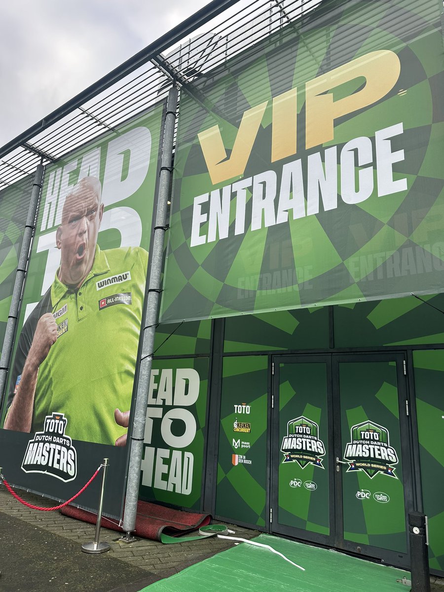 Bob van Oosterhout tweet media