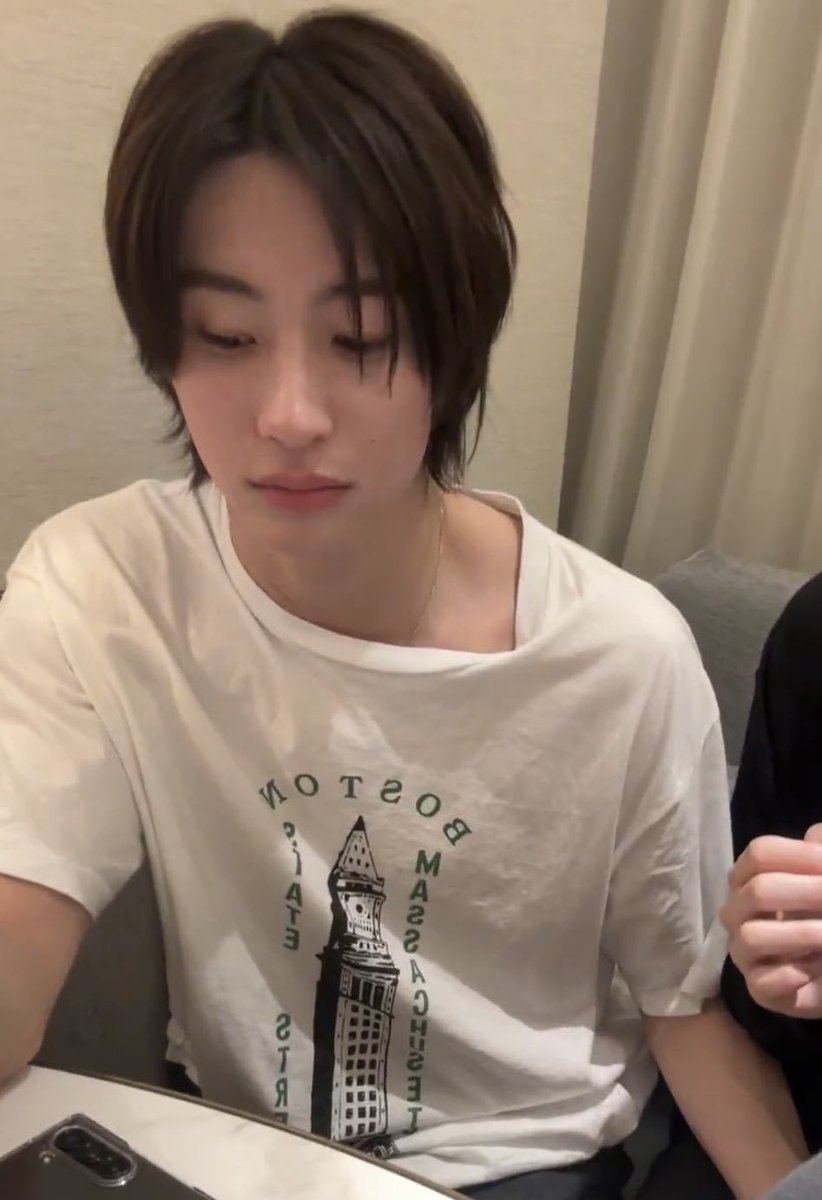sayhibrachio's tweet photo. ดูแต่บอลไม่สนใจหนูเลย https://t.co/wJcz8z2aoH
