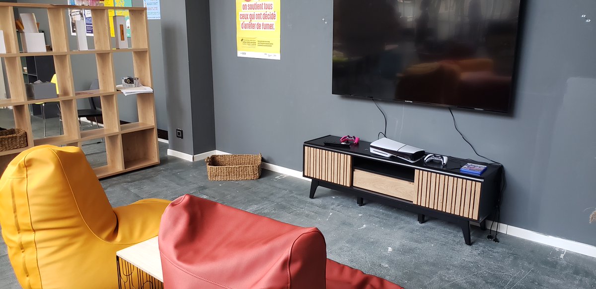 La 2PAO a rendu visite au CSAPA CAARUD Accueil Info Addictions (USSAP) à #carcassonne. 

👉ussap.fr/actualites/csa…

Un nouveau lieu prend vie : une salle pensée pour les jeunes, conçue à partir d’une enquête « Les #drogues, t’en sais quoi ? ».