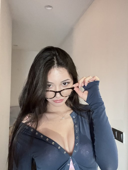 2 pic. Hmmm https://t.co/VQYqaGnPJS