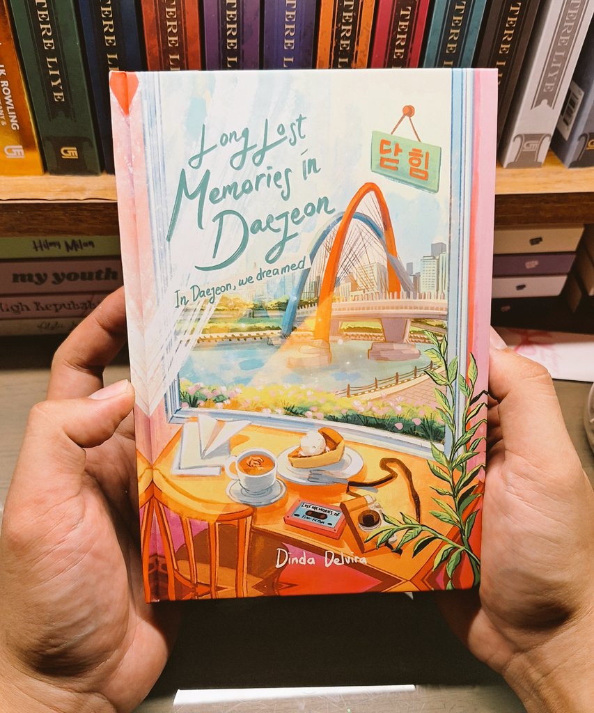ileftmybookshere tweet media