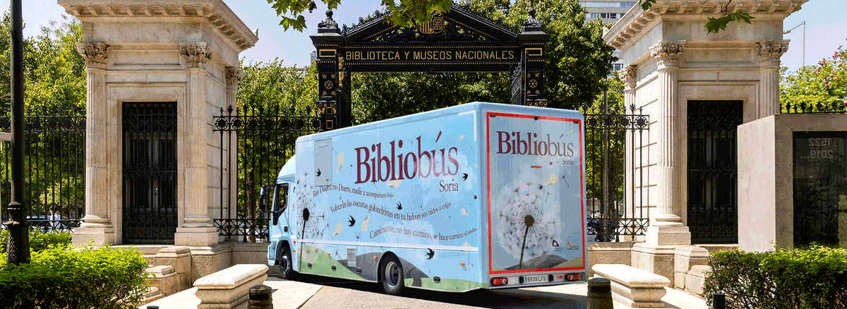 ¿Sabes lo que es un #Bibliobús? ¿Conoces la labor y la oferta cultural de este servicio bibliotecario imprescindible para acercar los libros a los lugares más recónditos de nuestra geografía? 
Acércate el día 28 de enero al jardín de la BNE para celebrar el #DíadelBibliobús.