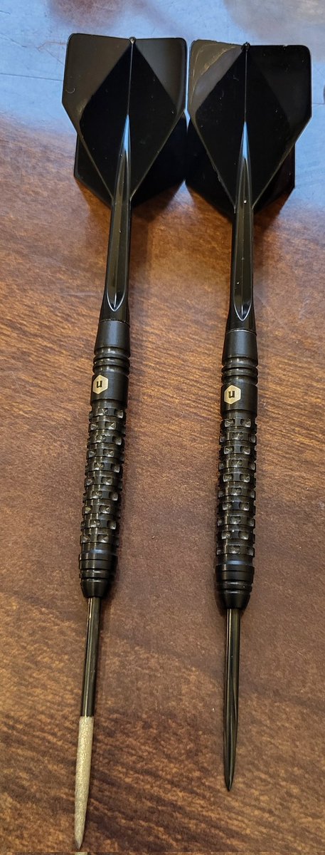 BraemarGareth's tweet image. New points arrived a day early. That&apos;s what I call service. Now my @UnicornDarts Wraiths are ready for some proper practice. 
Thanks @EagleDarts1 #pointproven #foreveryplayer