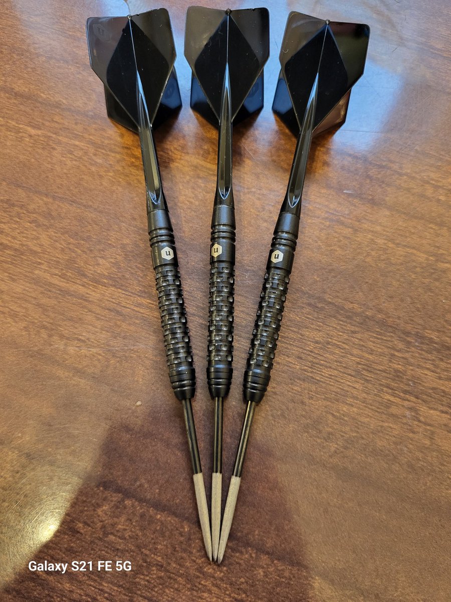 BraemarGareth's tweet image. New points arrived a day early. That&apos;s what I call service. Now my @UnicornDarts Wraiths are ready for some proper practice. 
Thanks @EagleDarts1 #pointproven #foreveryplayer