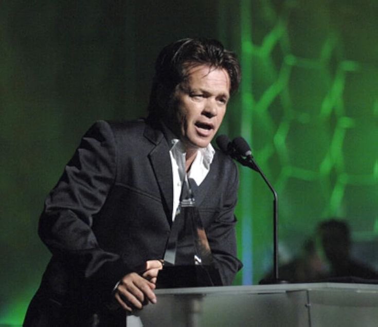 Thank you to all of my fans for bringing me this far. You should always avoid negative vibes in your life, no matter how much it hurts. It is important to be happy.❤️❤️🫶