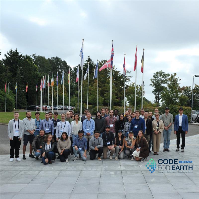 CopernicusECMWF's tweet image. Explore how ECMWFโs 2024 #CodeforEarth projects leveraged #CopernicusAtmosphere and #CopernicusClimate data to develop innovative open-source coding solutions to Earth system modelling challenges. Dive into the 2024 projects!   
๐ bit.ly/3POCchO
 bit.ly/3CiAsKO