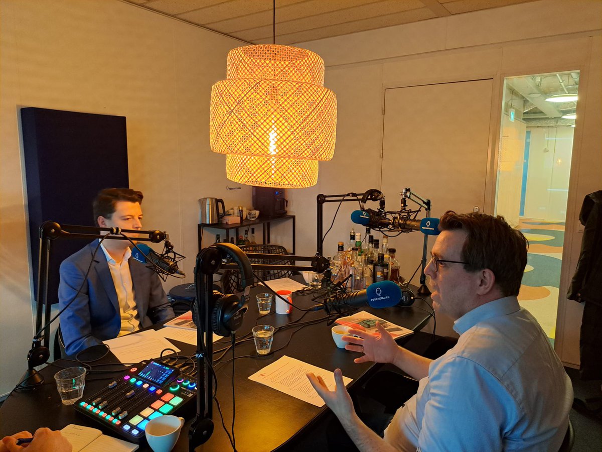 PODCAST🔉 Is de informatieveiligheid van de gemeente Utrecht de afgelopen jaren verbeterd?

<a href="/Rekenkamer030/">Rekenkamer Utrecht</a> bespreekt onderzoek 'De mens als zwakste schakel'. Over het ontfutselen van gevoelige informatie en het binnensluipen van gemeentelijke gebouwen.

🎧direc.to/mz7j