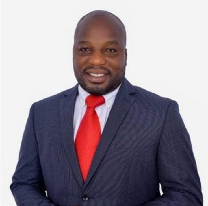 olawestern23's tweet photo. As progressives, we intend to attract to Amuwo-Odofin LG, the lofty gains of adhering to party principles as witnessed at the federal level under @officialABAT and Lagos state under @jidesanwoolu, and align our goals to the Renewed Hope agenda @drobafemihamzat @Mr_JAGs https://t.co/GdpkXDIdMI