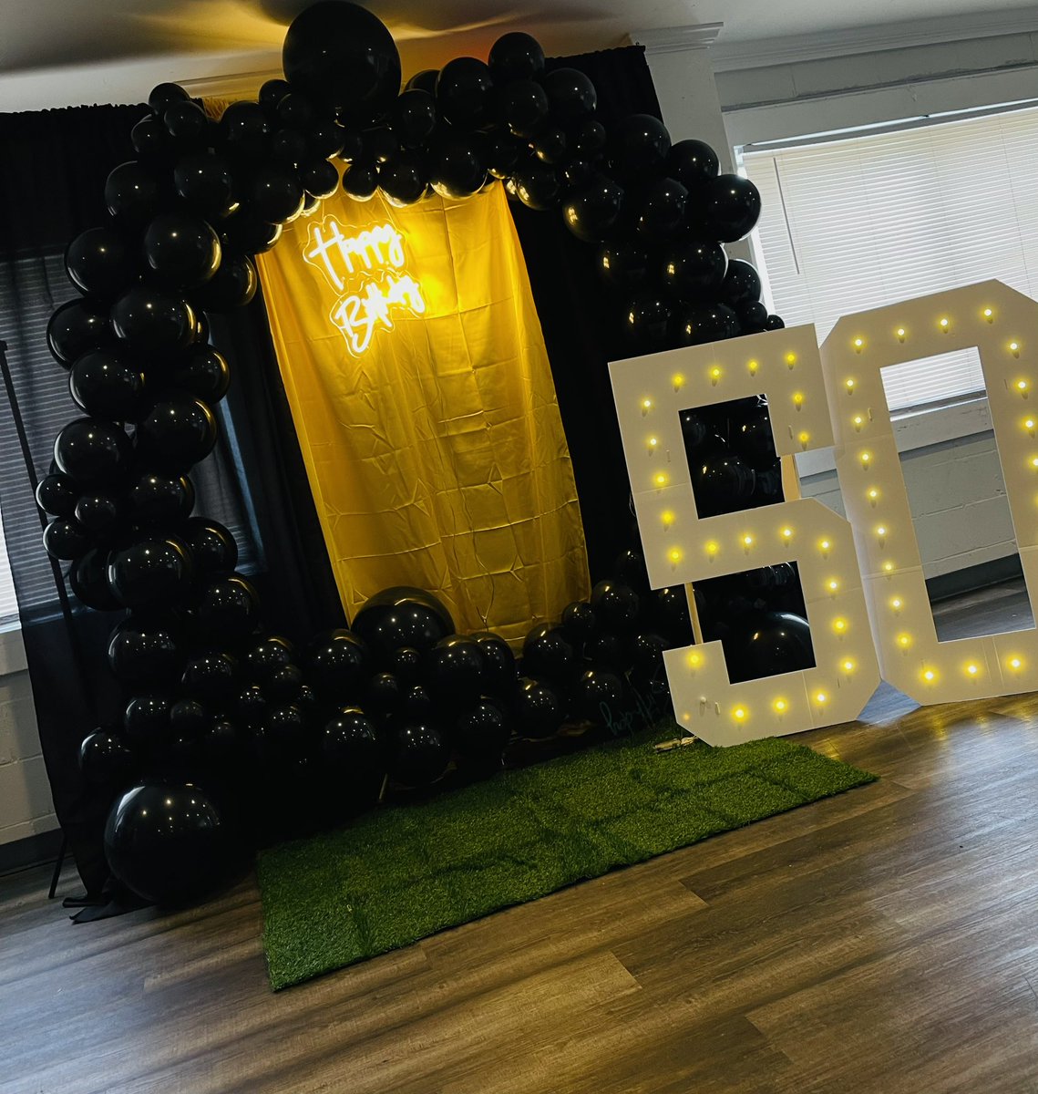lkeventplanning's tweet photo. Steelers pride all the way for this 50th celebration! 🖤💛 — From the turf details to the bold balloons and team-inspired tables, this setup screams ‘touchdown!’ A party fit for a true fan🏈🎉 https://t.co/O0brqSgxXw