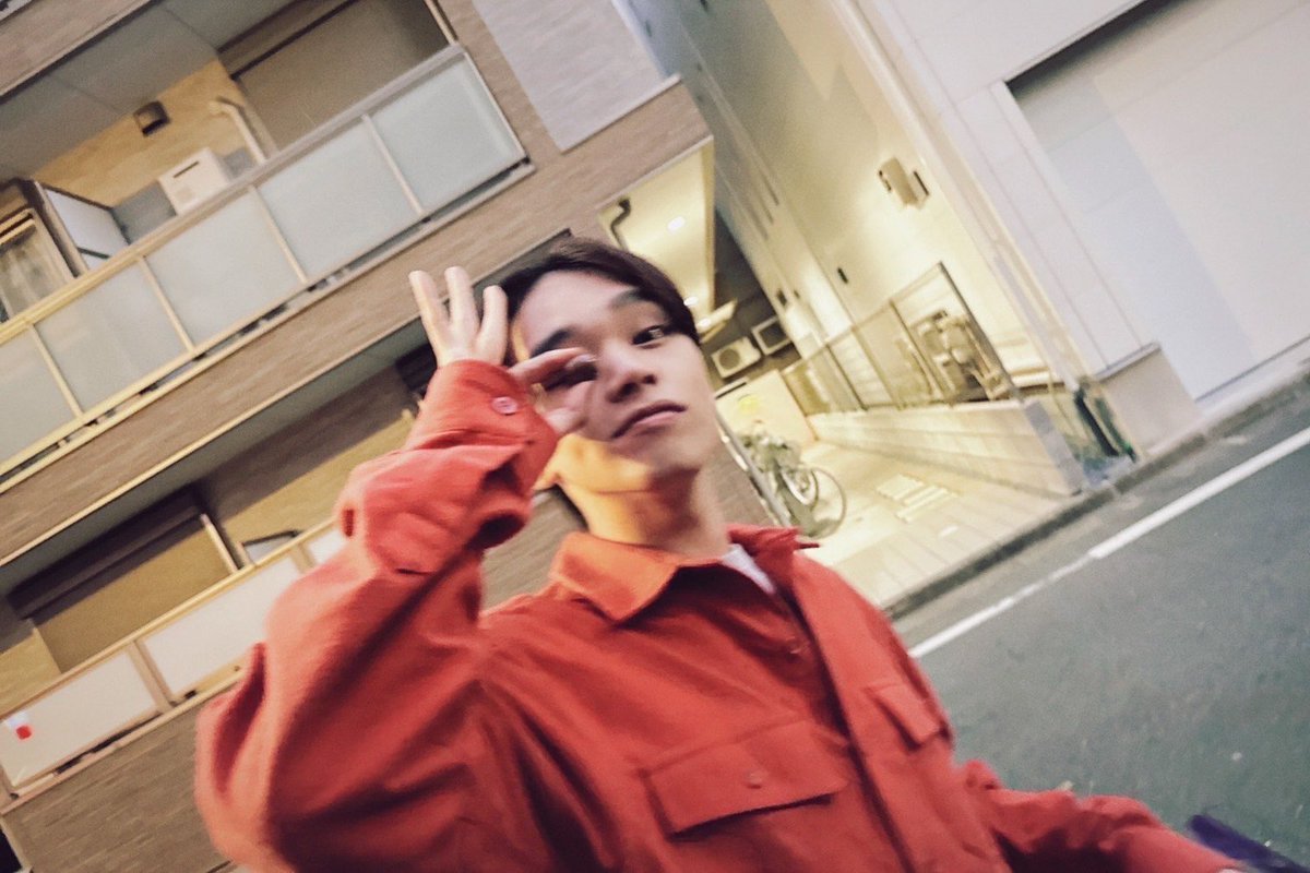 miyase_staff's tweet photo. HappyBirthday21歳🎂

胸をはって好きな俳優は
『宮世琉弥です』と言ってもらえるように少しずつ一緒に進んできて。
毎日いっぱい裏で努力してくれて。
もうりゅびちゃんが21歳か〜と寂しい気持ちもありつつ👶

1人1人を大切にね。
20代も全員でぶっ飛ばしていきましょ

お誕生日おめでと🌷

#宮世琉弥 https://t.co/12PGmQ4hTL