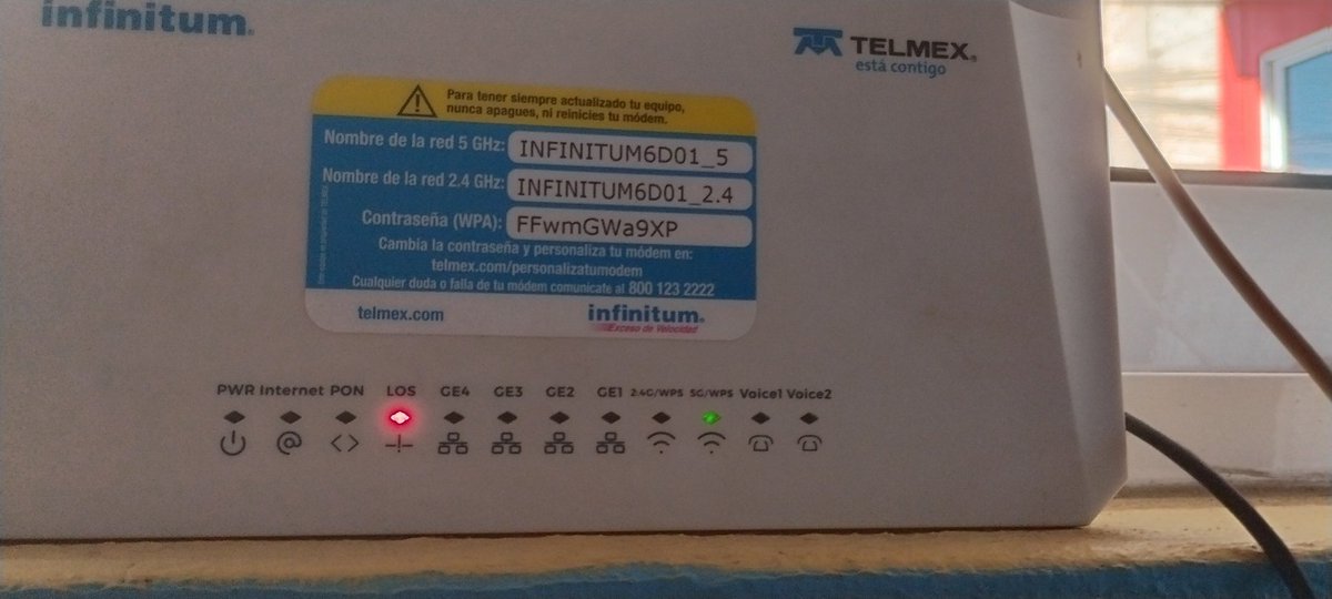Isaicabrera's tweet photo. @TELMEXSoluciona  buen día se reporta falla del servicio de internet se necesita que se restablezca, saludos https://t.co/UhFOFla77v