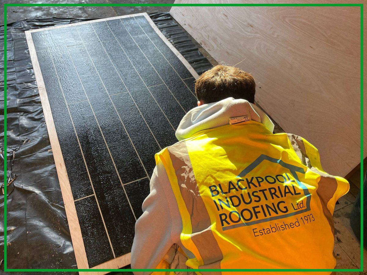 westwoodliquid's tweet photo. Full credit to @BlackpoolIndus1 for smashing their Wecryl Tile Effect Training with flying colors! ๐ช These talented young lads have worked hard to perfect their Westwood skills, and itโs safe to say theyโve done an absolutely superb job. ๐
#WecrylTileEffect #roofing #WWUK https://t.co/RPshaNpbKU