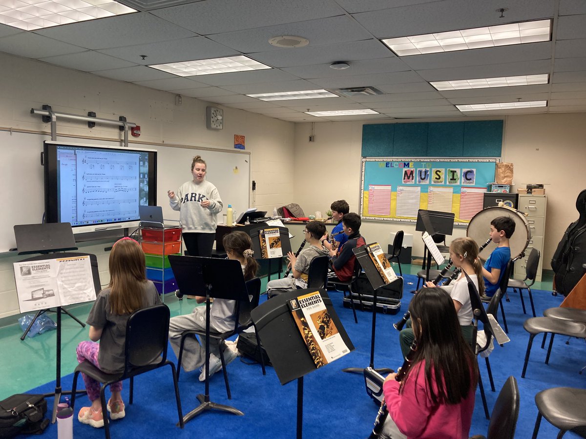 Warming up in instrumental class at <a href="/TuckahoeSchool/">Tuckahoe Elementary School</a> on this very cold day! #TuckahoeRocks