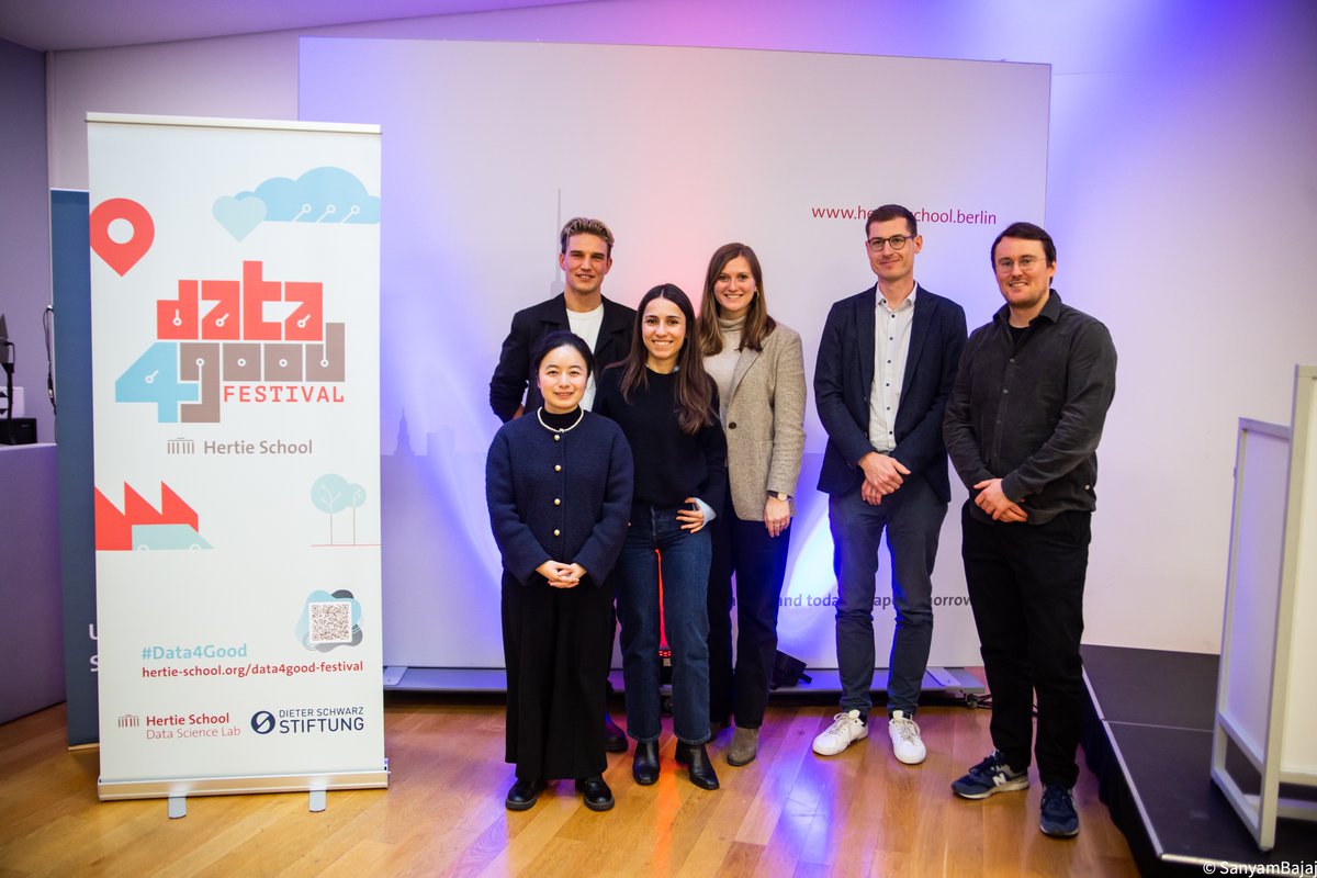 Hertie School Data Science Lab tweet media