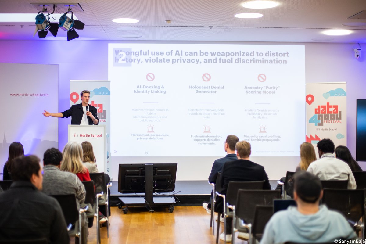 Want to make a difference with data?

Students at #Data4Good2025 Festival are creating solutions for the common good today! 🏆

What societal challenges would you tackle with data? 
Drop your thoughts below!🚀
#DataScienceLab 
#DataForGood
#AIForGood